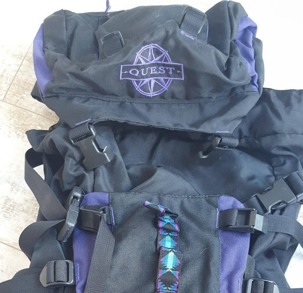 Quest backpack⛺